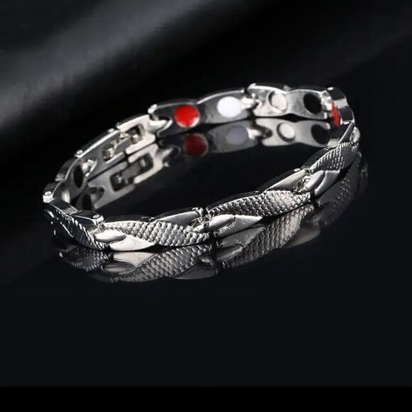 Casual Retro Fashion Dragon Pattern Magnetic Bracelet - Picture 1 of 16